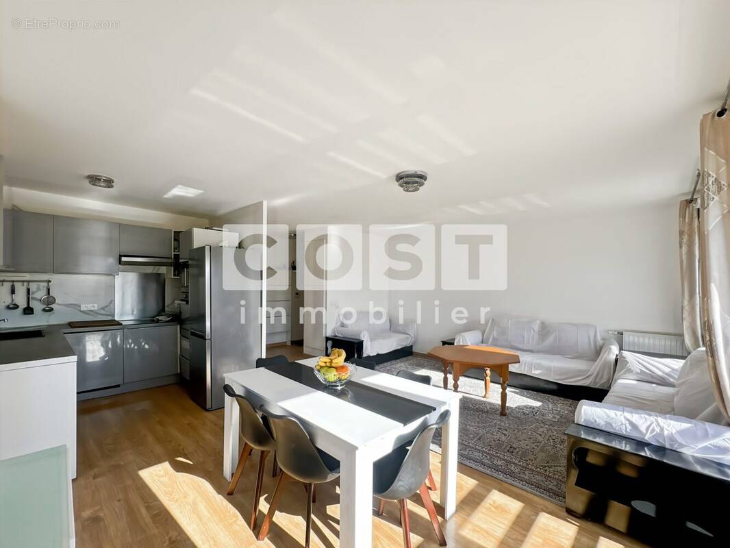 Appartement à COLOMBES