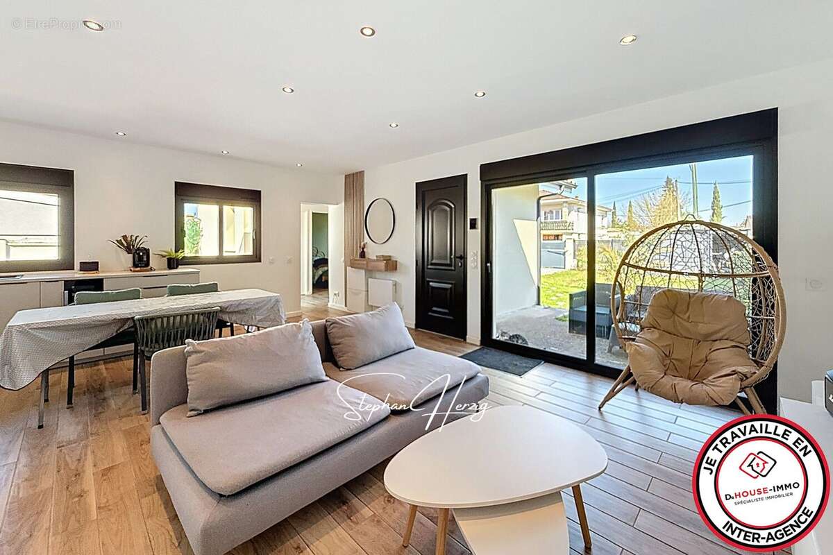 Maison à VILLENAVE-D'ORNON