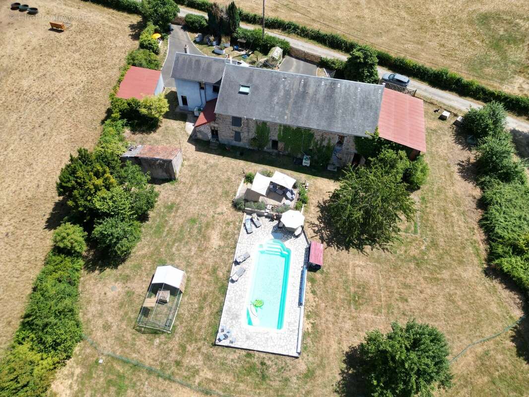Une grande maison originale et fabuleuse, idéalement située à la campagne - photo 13
