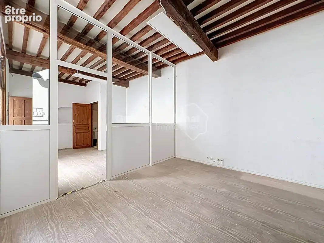 Orange  immeuble de caractère de 178,55 m² avec local commercial, garage et cour intérieure - photo 2