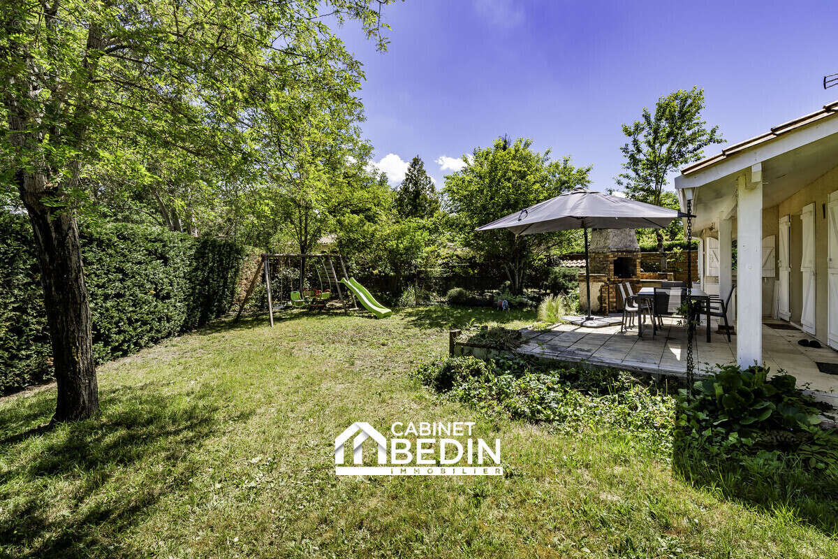 Maison 134 m² à Parempuyre  - photo 2