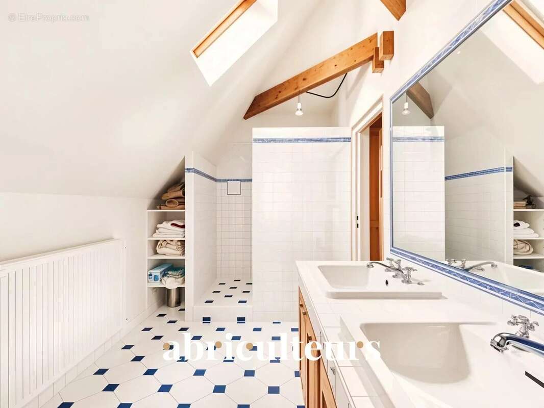 Maison à FRESNOY-LA-RIVIERE