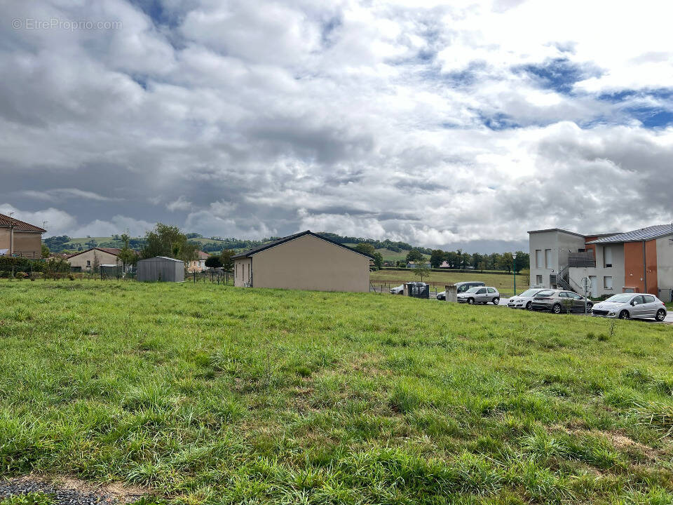 Terrain à NAUCELLES