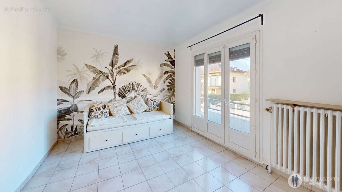 Maison à SAINT-MARTIN-D'HERES