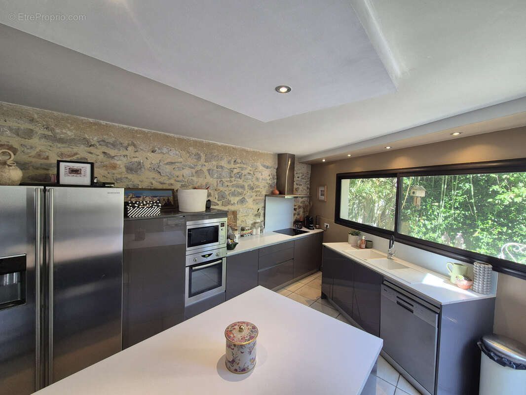 Maison à SAINT-LAURENT-D&#039;AIGOUZE