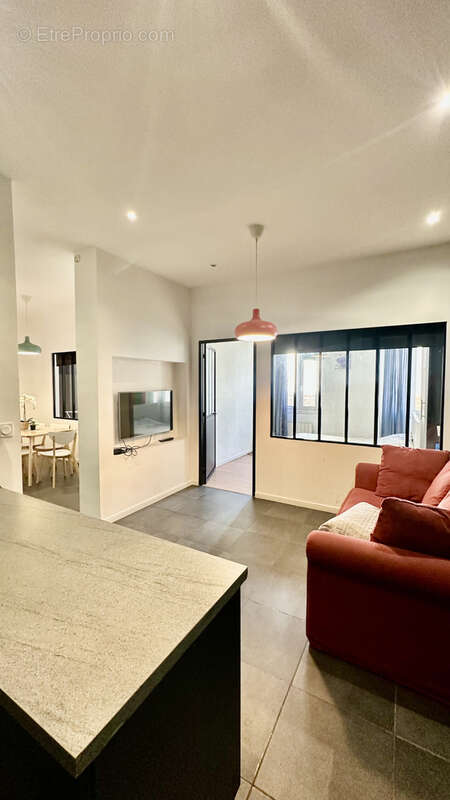 Appartement à MARSEILLE-2E