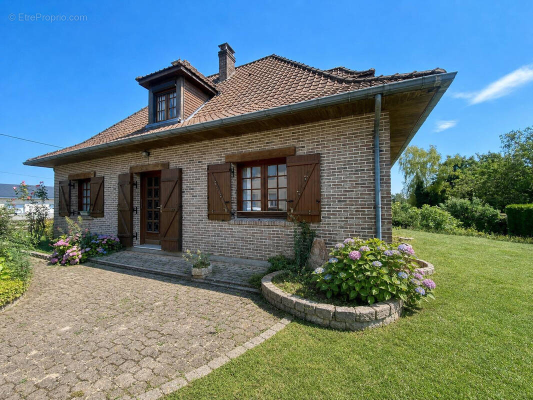 Maison à SAINT-QUENTIN