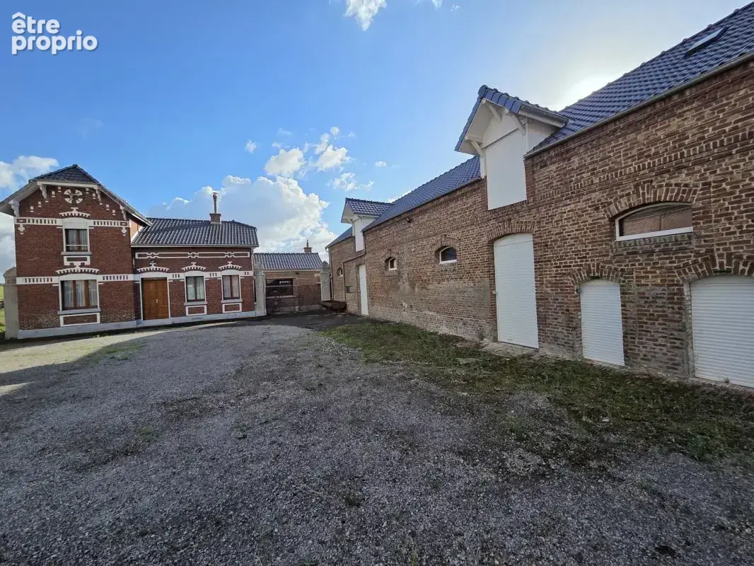 Corps de ferme 143m² hab ac 18 000m² grange et ecurie 350m² - photo 3