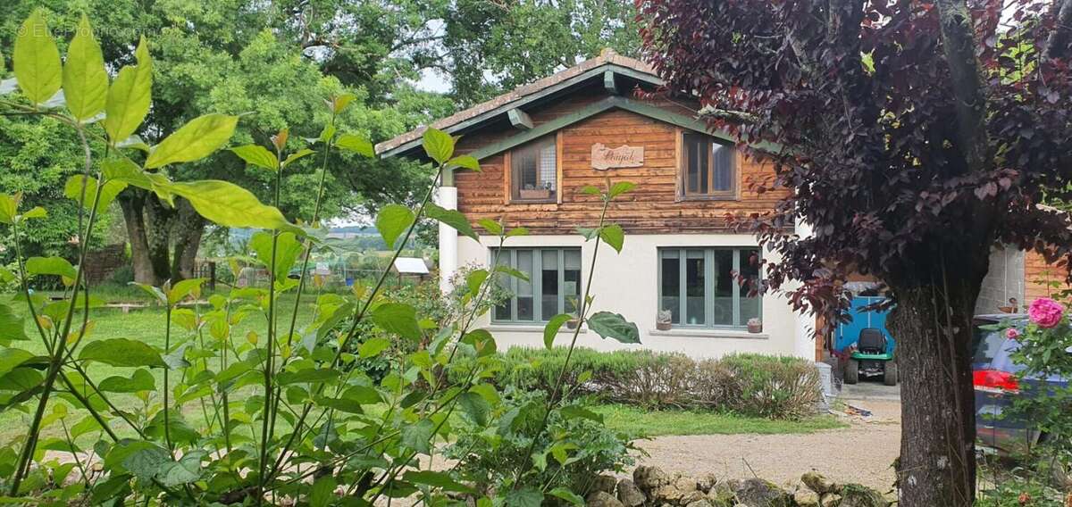 Maison à MONTPEZAT-DE-QUERCY