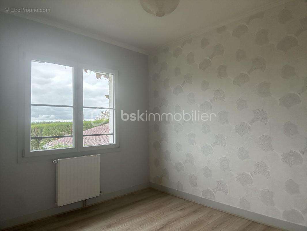 Maison à VILLEBAROU