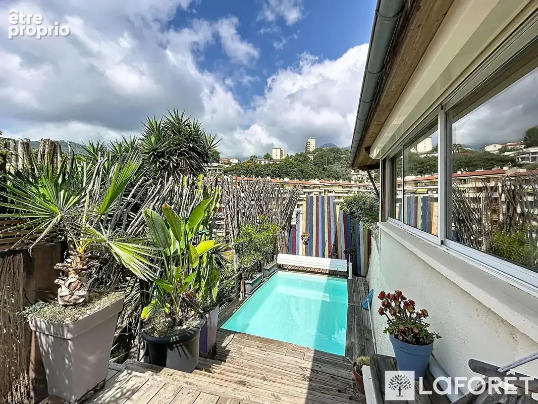 Maison à Menton 4 pièces de 110 m2 - jardin - piscine - photo 9