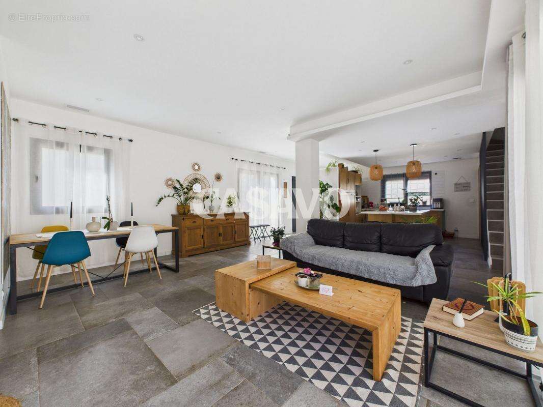 Maison à TRANS-EN-PROVENCE