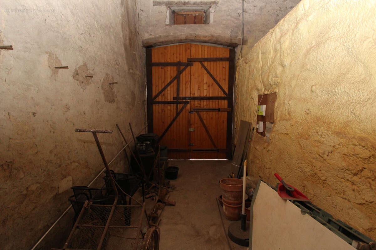 Maison à MONT-LE-VIGNOBLE