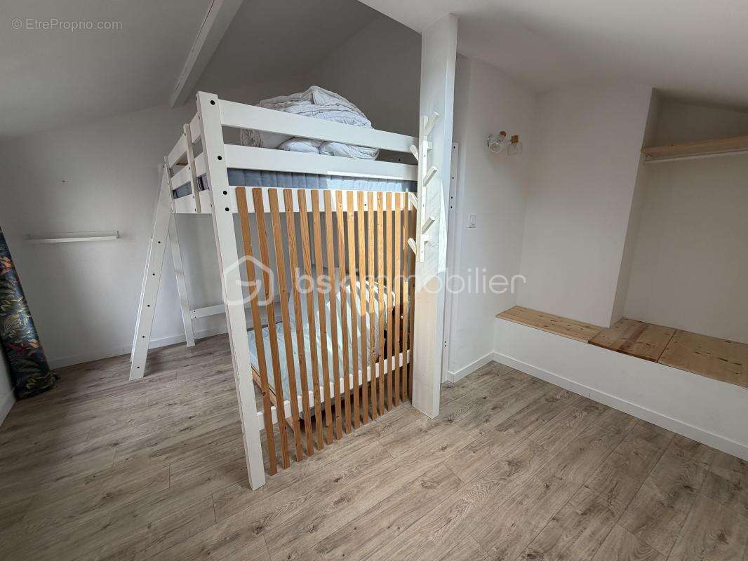 A 50 mètres du port - maison de ville - triplex - vannes - photo 14