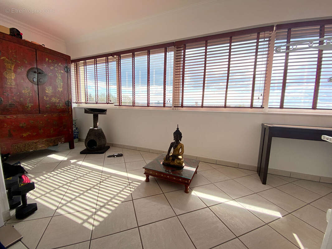 Appartement à VERNEUIL-SUR-SEINE