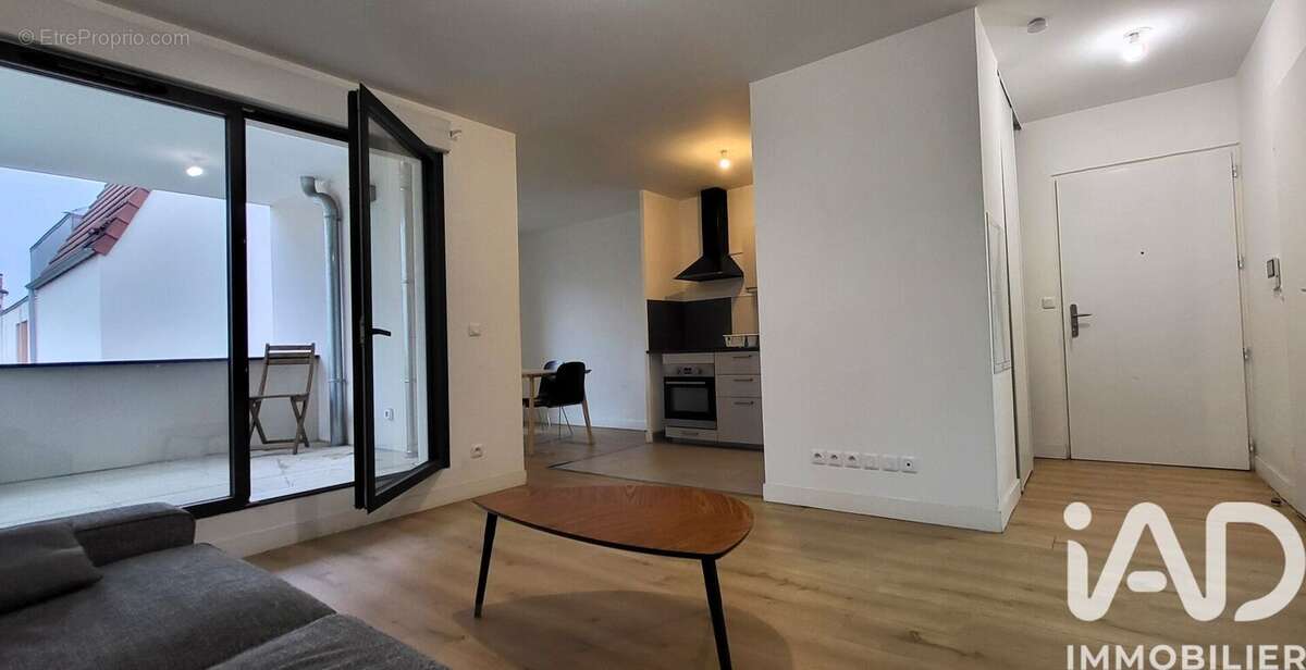 Photo 2 - Appartement à GENNEVILLIERS