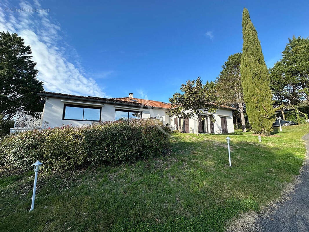 Maison à MONTASTRUC-LA-CONSEILLERE