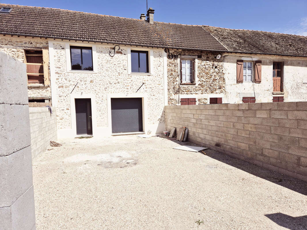 Maison à ORGERUS