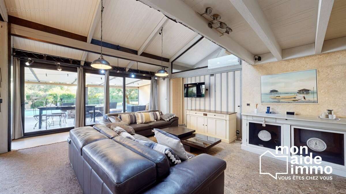 Maison à CARIGNAN-DE-BORDEAUX