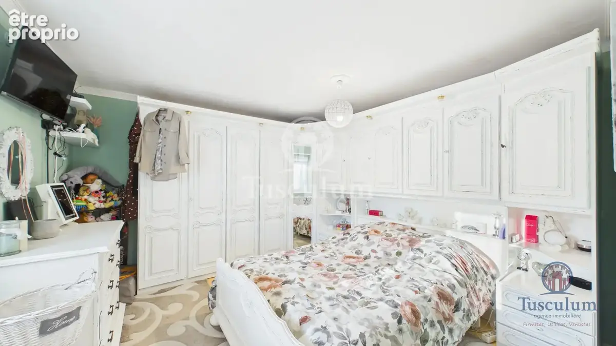 Maison de caractère avec dépendances — un ensemble aux multiples possibilités - photo 9