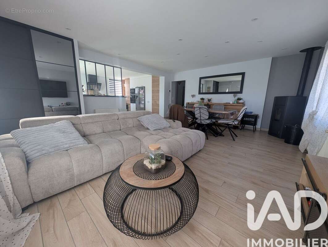 Photo 3 - Maison à GEOVREISSET