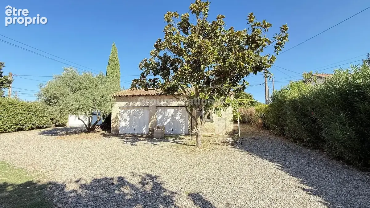 Maison plain pied - Double garage - photo 9