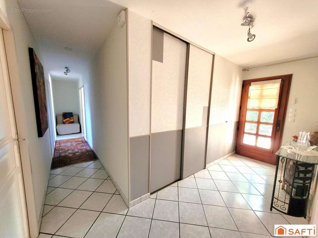 Maison 116 m² à Civrac-En-Medoc  - photo 6