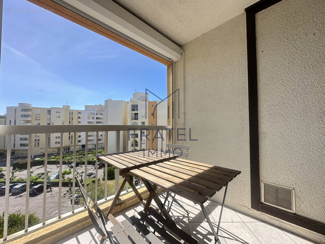 Appartement à MAUGUIO
