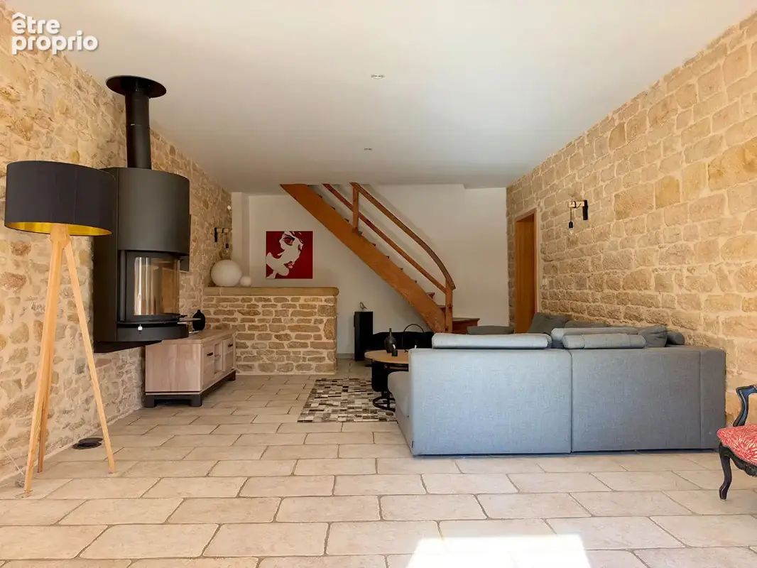Ville Sur Jarnioux - Maison de caractère en pierres dorées, 6 chambres, piscine et jardin - photo 7
