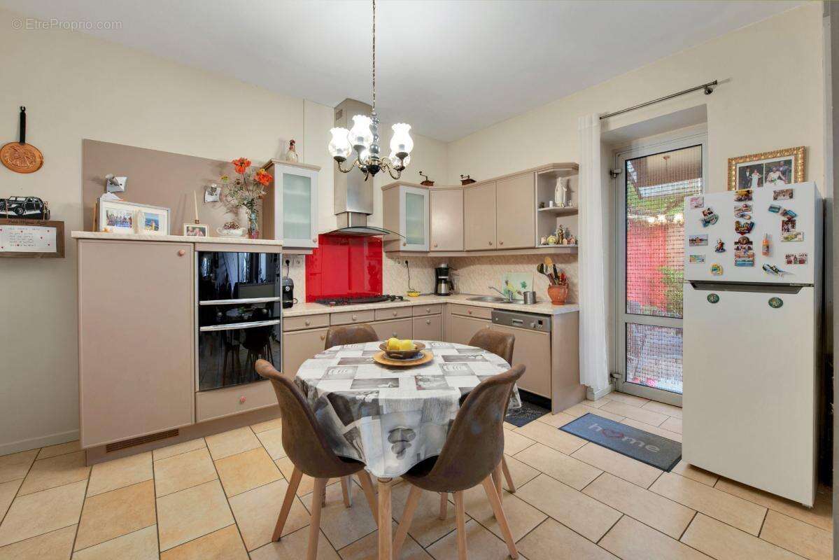 Maison à BLAYE-LES-MINES