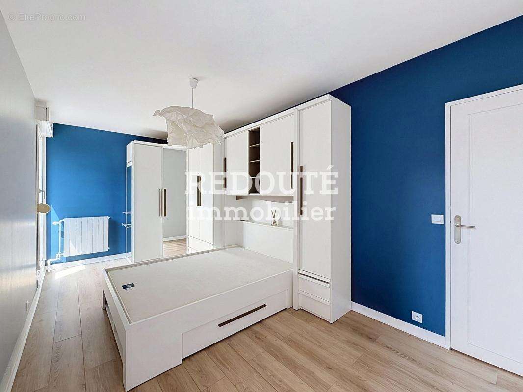 À vendre - appartement t4 avec terrasse panoramique et stationnement - photo 6