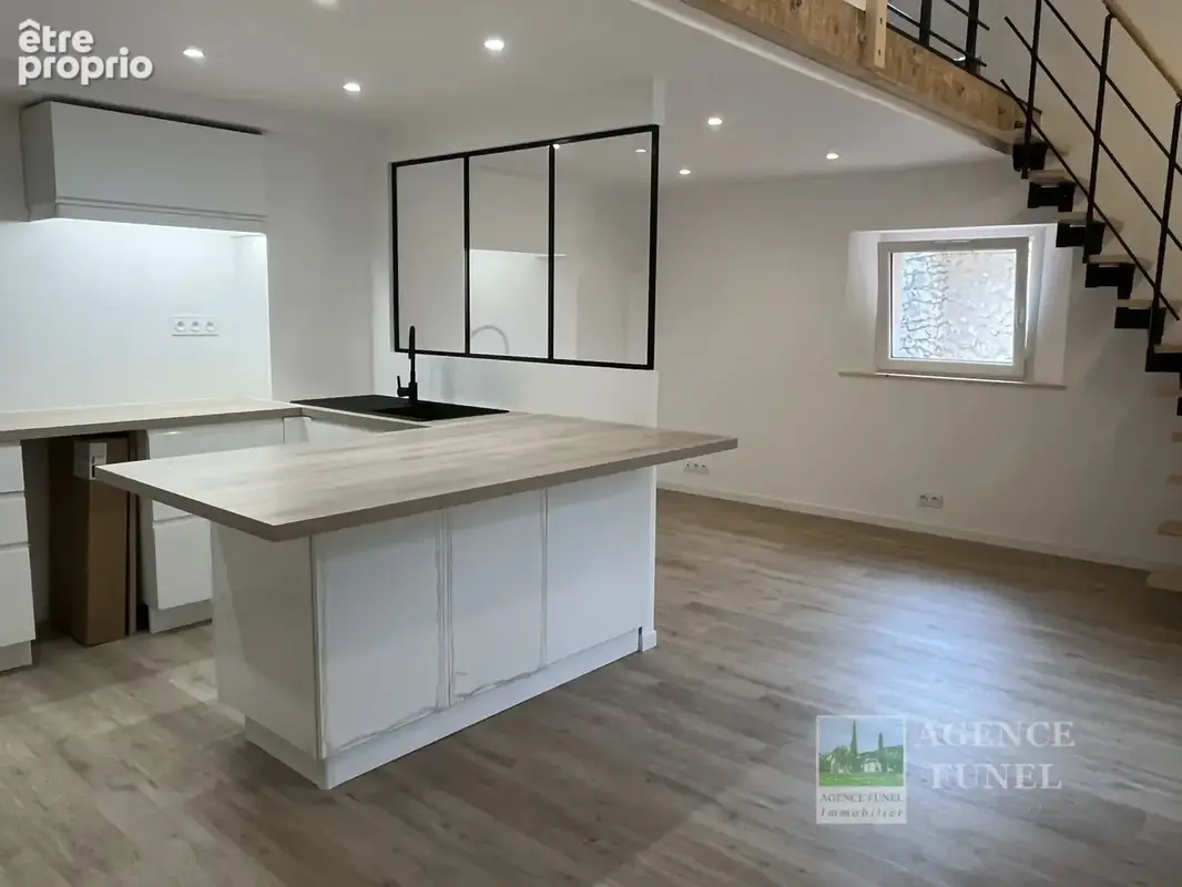 Coup de Coeur - Appartement 2/3 Pièces entièrement rénové - photo 2