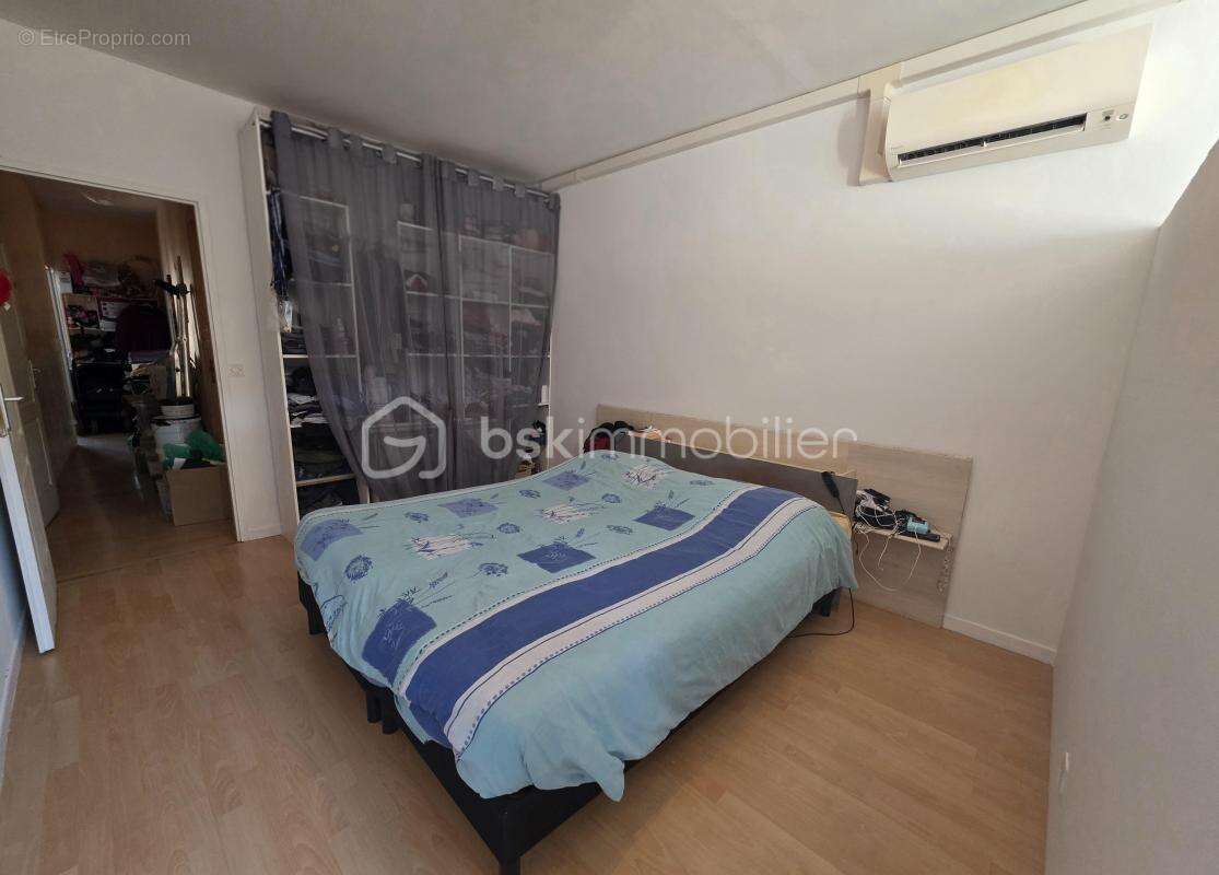 Maison à VILLENEUVE-L'ARCHEVEQUE