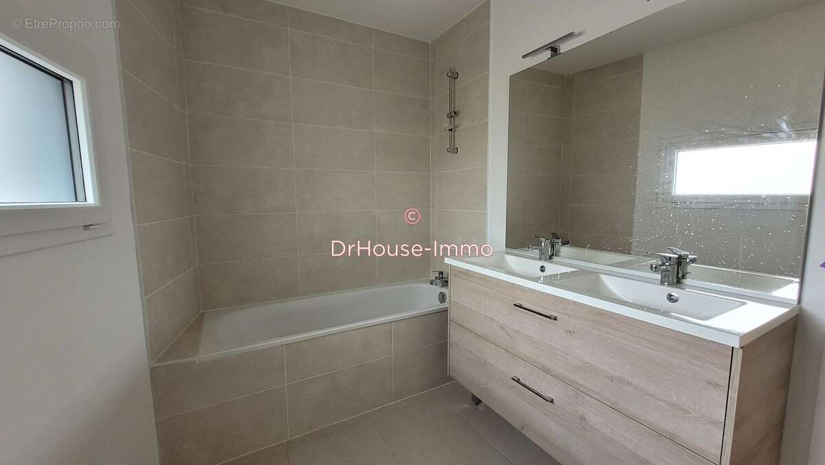 Maison à VILLENAVE-D'ORNON