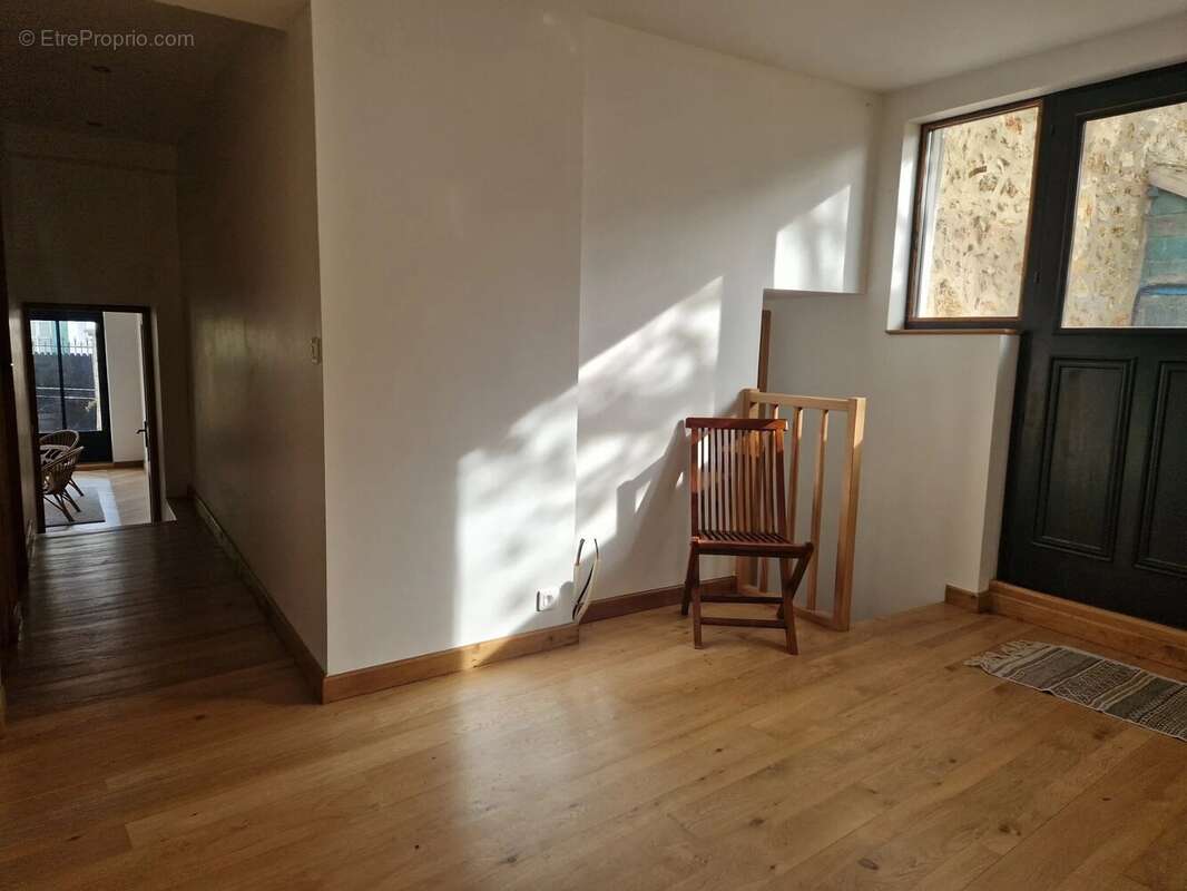 Maison à VOISINS-LE-BRETONNEUX