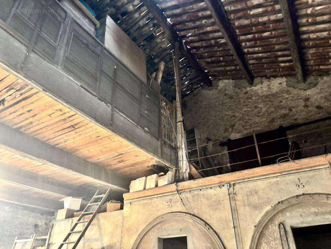 Maison à SAINT-GENIES-DE-FONTEDIT