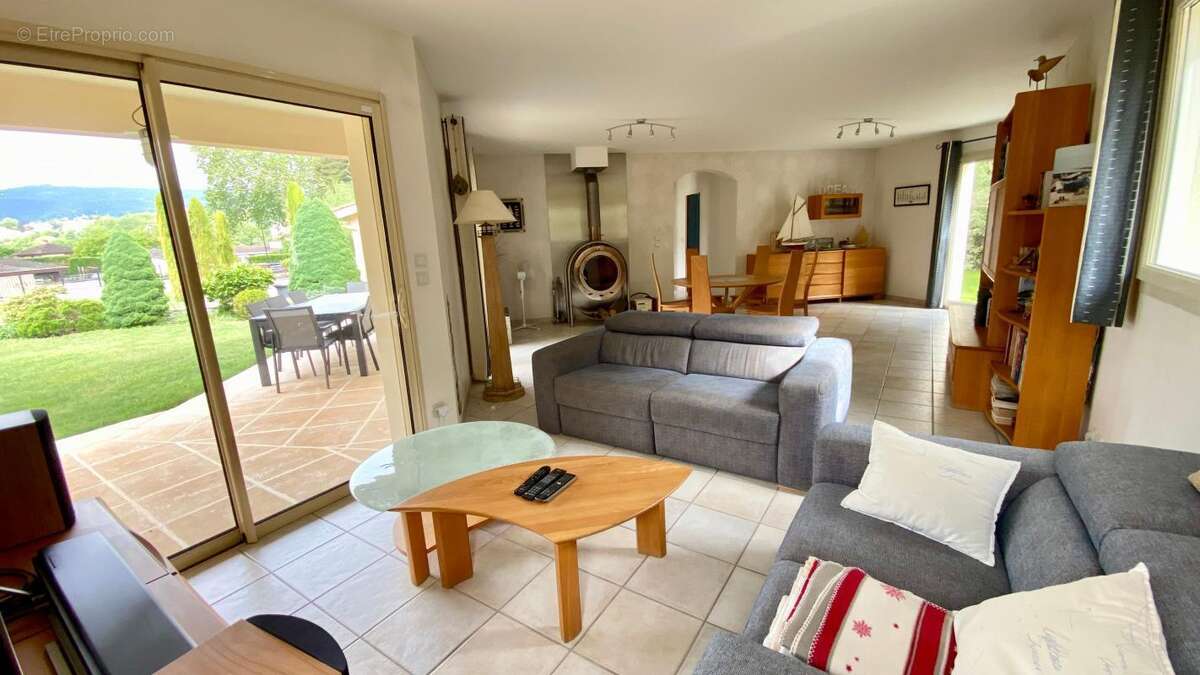 Maison familiale à Fontaines-Saint-Martin - photo 9