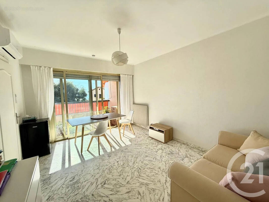 Appartement à BEAULIEU-SUR-MER