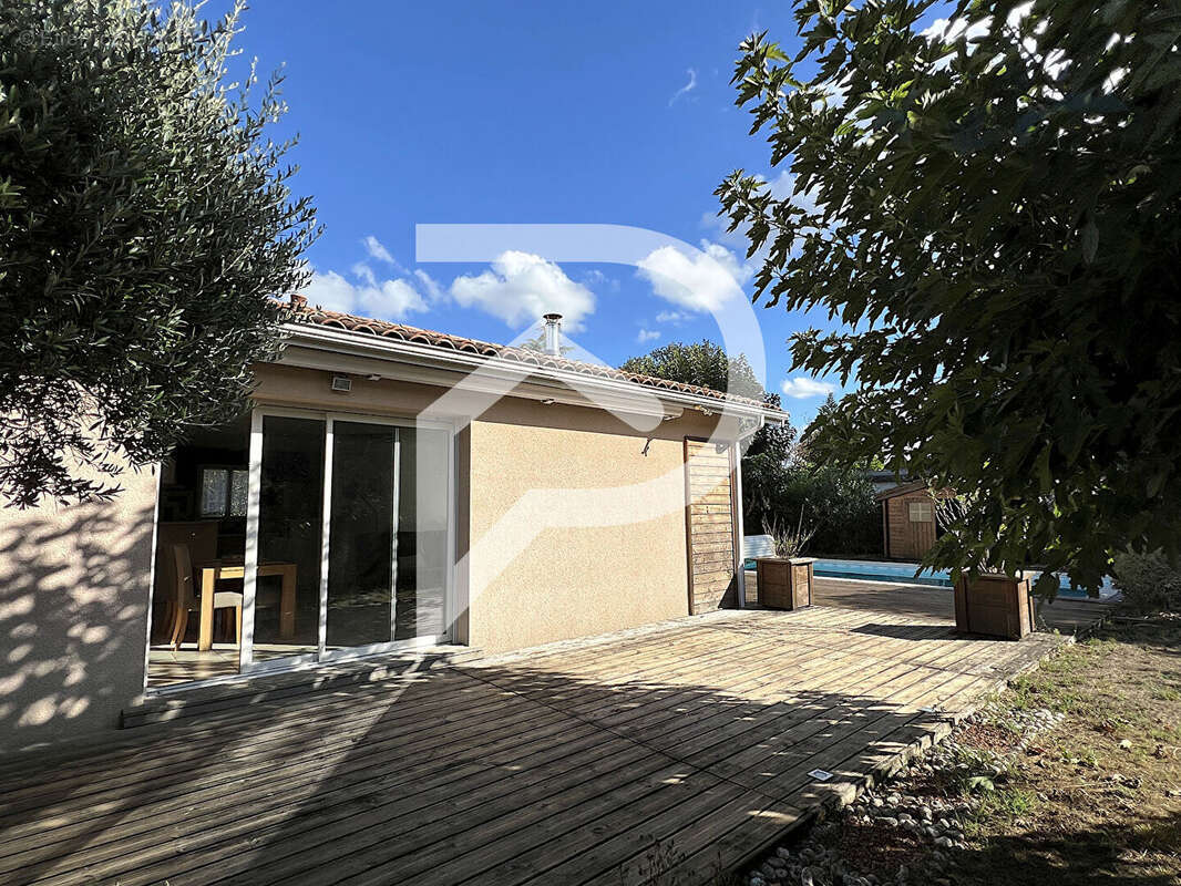 Maison à SAINT-DENIS-DE-PILE