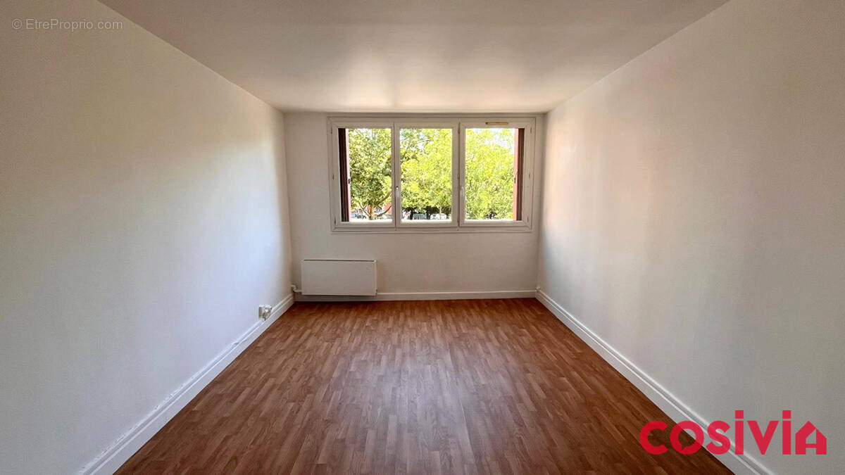 Appartement à NANTERRE