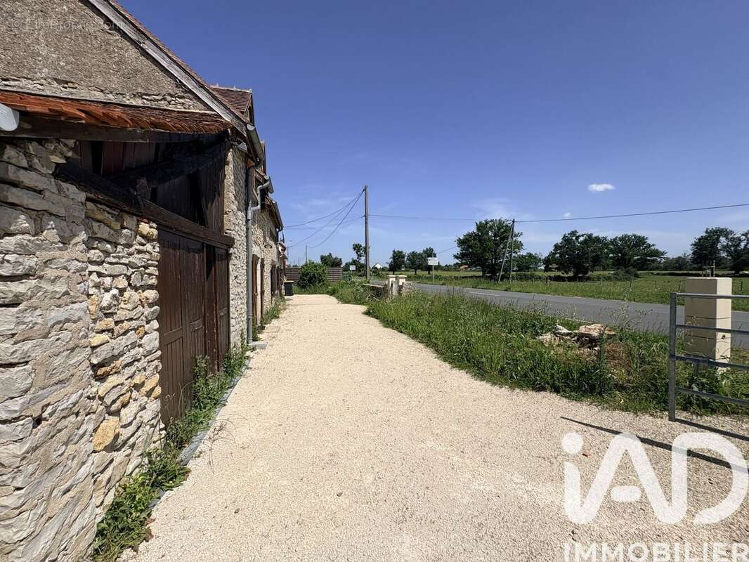 Photo 3 - Maison à SAINT-AIGNAN-DES-NOYERS