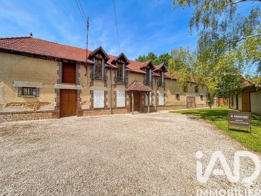 Photo 1 - Maison à SAINT-JULIEN-LES-VILLAS