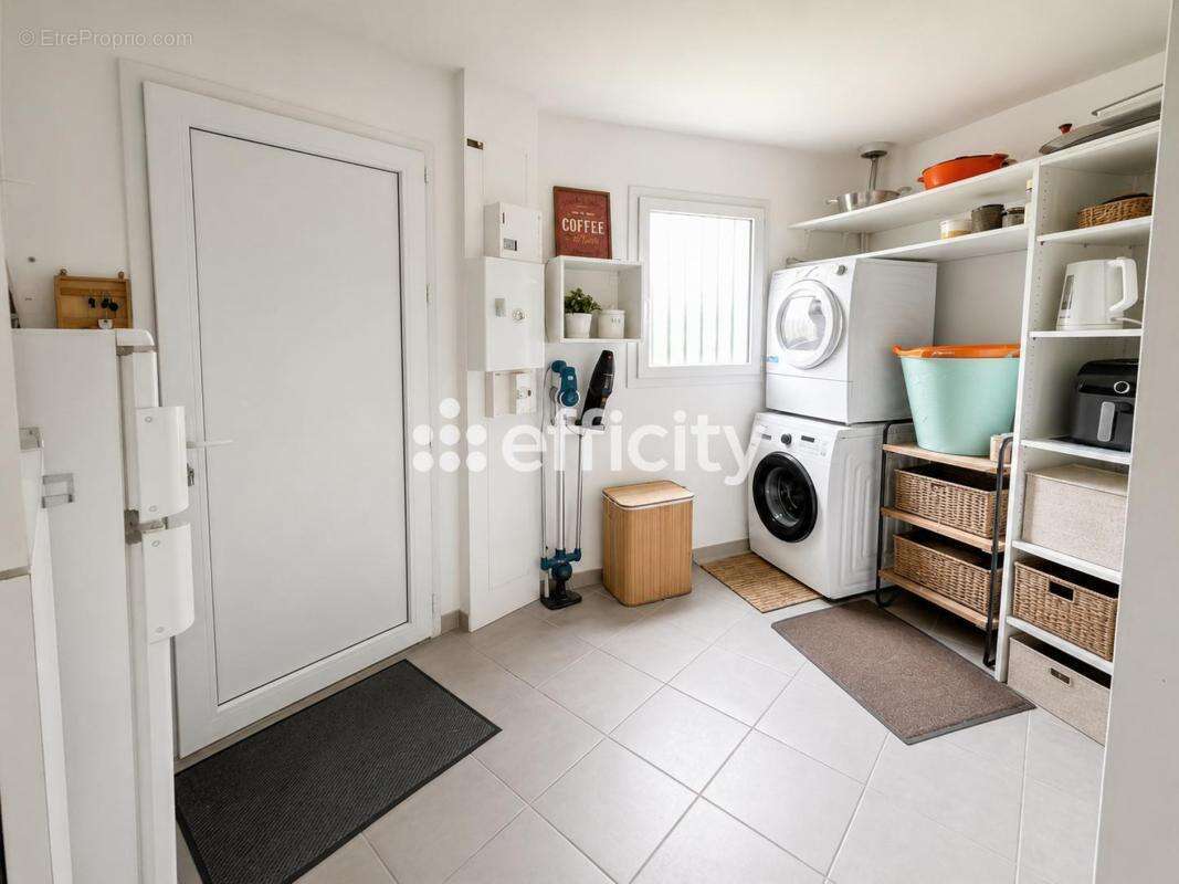 Maison 105 m² à Ecoyeux  - photo 18