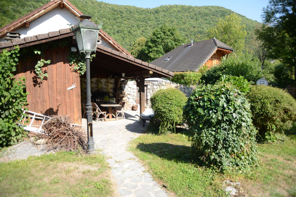 Maison à DOUSSARD