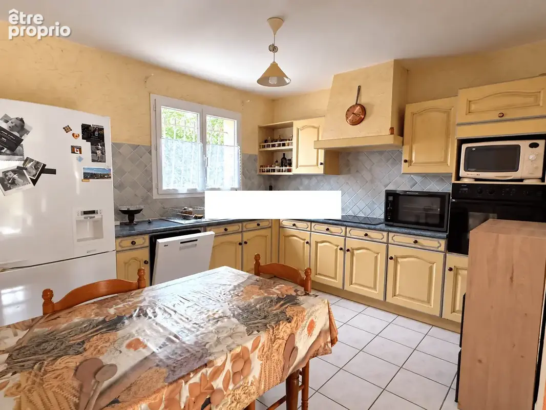 Maison 4 faces de plain-pied avec jardin, véranda et panneaux solaires - photo 9