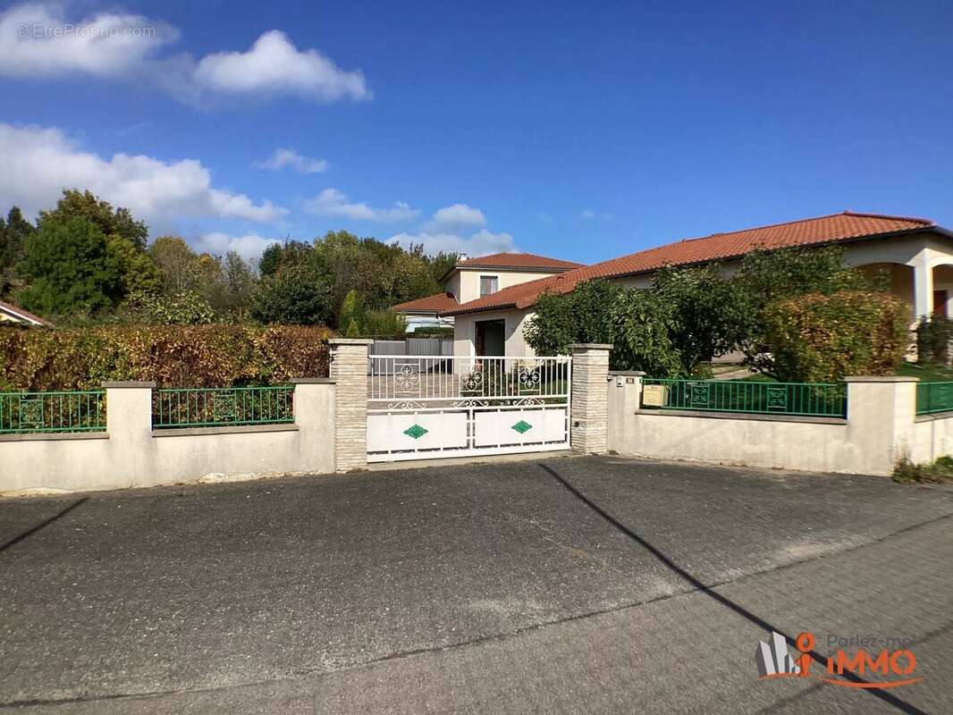 Maison à LA TOURETTE