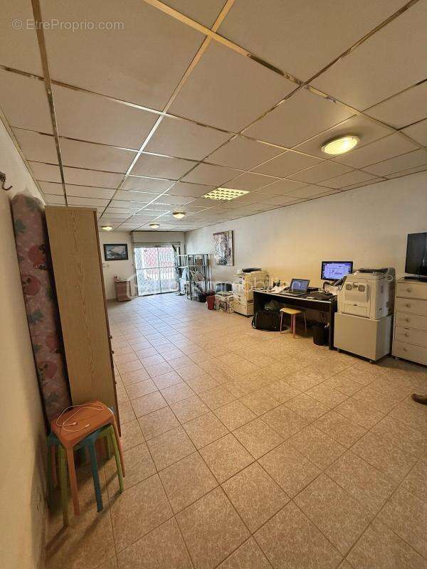 Local professionnel/ commercial - zone collery - photo 2