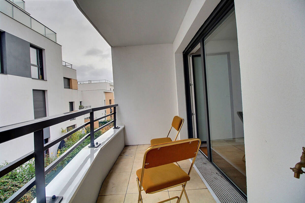 Appartement à COLOMBES