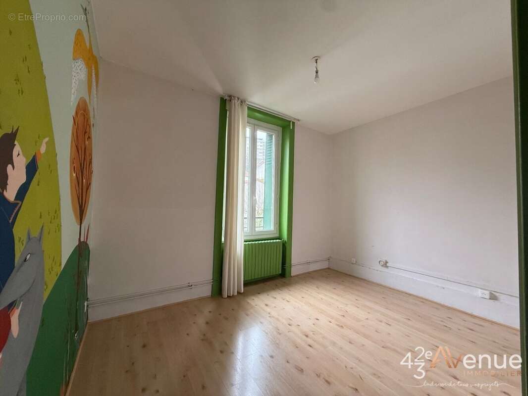 Appartement à SAINT-ETIENNE