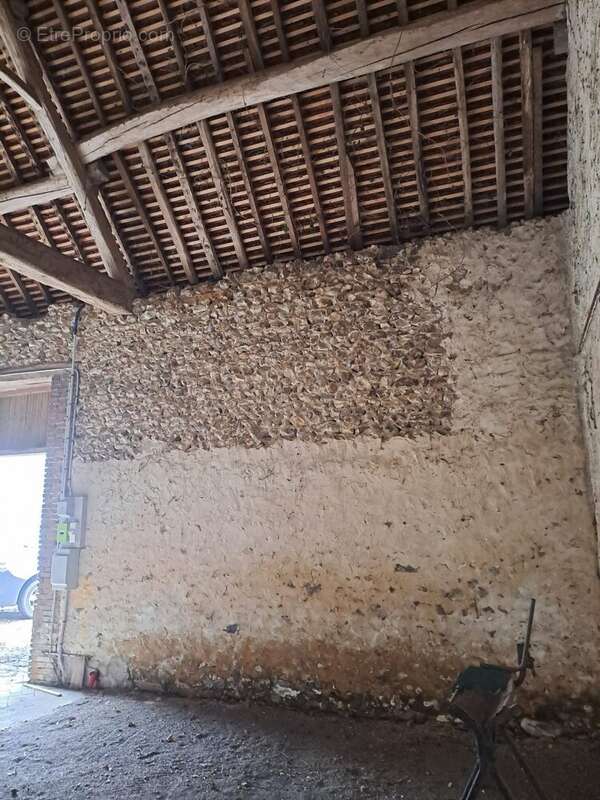 Maison à MOUTIERS-AU-PERCHE